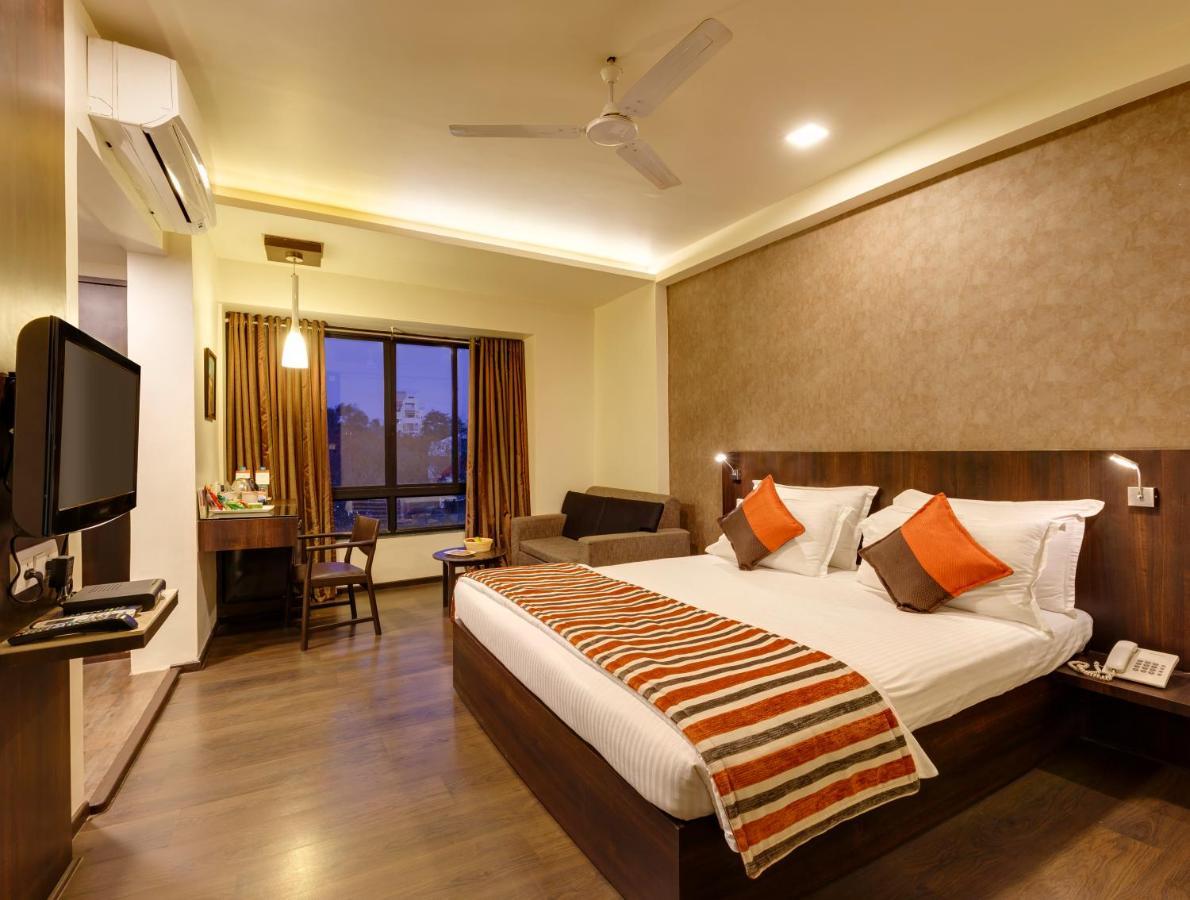 Regenta Place Raysons Kolhapur Eksteriør bilde